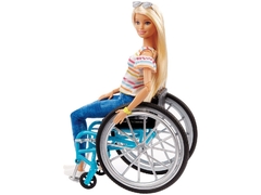 Barbie Fashionista 132 - Loira com cadeira de rodas - comprar online