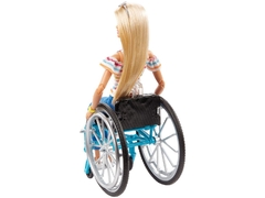 Barbie Fashionista 132 - Loira com cadeira de rodas na internet
