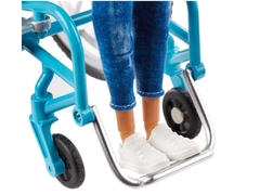 Barbie Fashionista 132 - Loira com cadeira de rodas - loja online
