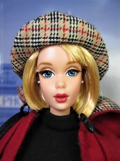 Burberry Blue Label Barbie doll na internet