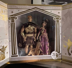 Imagem do Disney D23 2022 Limited Edition Hercules and Megara doll set