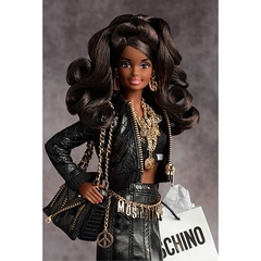Moschino Barbie doll ( negra ) - Michigan Dolls
