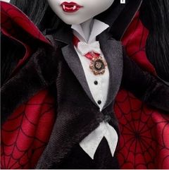 Dracula Monster High Skullector doll na internet