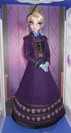 Elsa Regal Dress Limited Edition Doll - comprar online