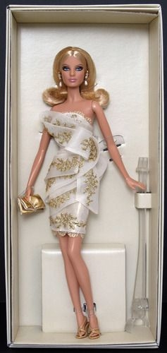 Barbie doll Glimmer of Gold na internet