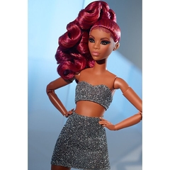 Barbie Looks doll - Petite curly red hair na internet