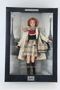 Burberry Barbie doll - comprar online
