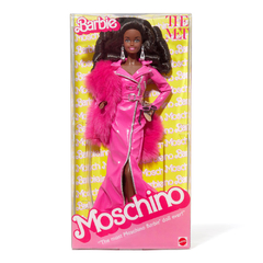 Moschino The Met Barbie doll (negra)