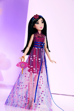 Disney Princess Style Series Contemporary Mulan na internet