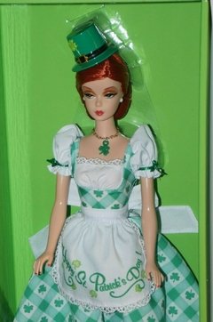Shamrock Celebration Holiday Hostess Barbie doll - St Patricks Day na internet