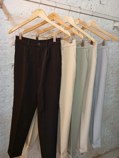 Pantalón sastrero con elastico Aspen - NAISHA