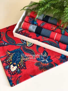 LUGAR AMERICANO DUPLA FACE FLORAL E LISTRA VERMELHO - comprar online