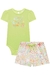 Conjunto Nice Summer para bebê menina, composto por um body verde claro e shorts floridos.