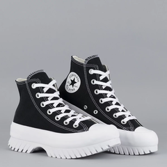 CT23570001 Tênis Converse Chuck Taylor All Star Lugged 2.0 Preto Branco - comprar online