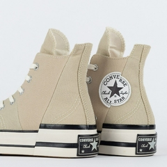 CT19790006Tênis Converse Chuck 70 Plus Hi Seasonal Bege Preto - Saffira Vest-All Star - Converse 