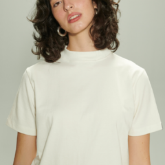 Camiseta Anticool Goludinha Off White