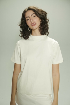 Camiseta Anticool Goludinha Off White - comprar online