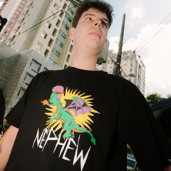 Camiseta Nephew Dragon Beavis Preta - comprar online