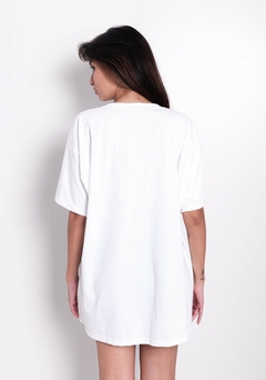 Camiseta Basica Anticool Over Off White na internet