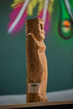 comprar-escultura-entalhada-madeira-figura-feminina iv