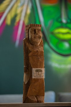 comprar-escultura-entalhada-madeira-figura-feminina iv