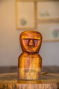 comprar-totem-em-madeira