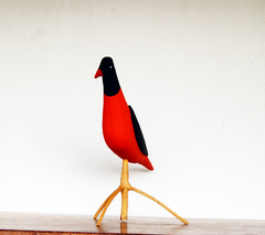 escultura-decorativa-passaro-laranja-entalhado-madeira