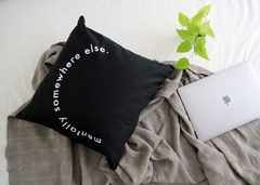 Almohadon Mentally negro - comprar online