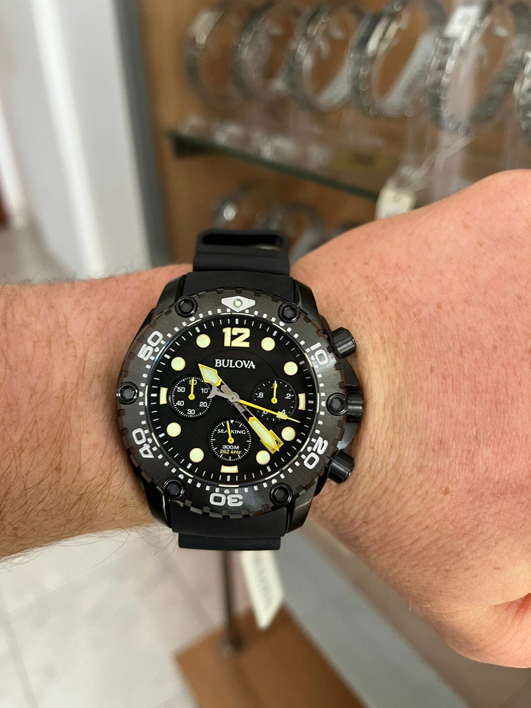 Bulova sea king 98b243 hotsell