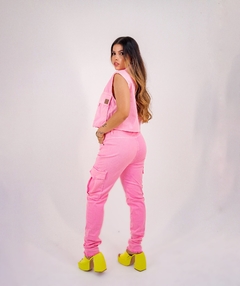 CONJUNTO CARGO ROSA NEON na internet