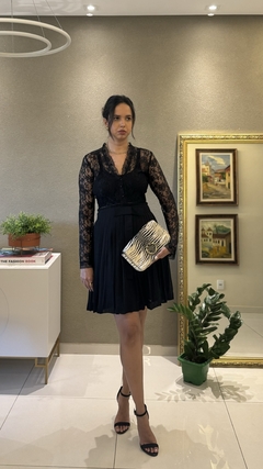 VESTIDO RENDADO COM SAIA PLISSADA - loja online