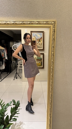 VESTIDO CURTO EM TWEED CORI na internet