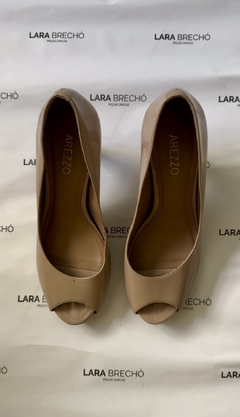 SCARPIN NUDE PEEP TOE AREZZO na internet