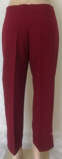 Calça Capri Bordada Com Pedrarias - comprar online