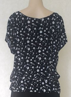 Blusa Floral Preta - comprar online