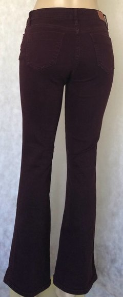 Calça Sarja Flare Bordo - Patricia Foster - comprar online