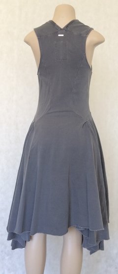 Vestido Cinza Godê - Dzarm - comprar online