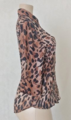 Camisa Crepe Animal Print - comprar online