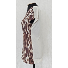 BLUSA ESTAMPA ANIMAL PRINT COM LANTEJOULAS