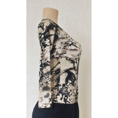  BLUSA MANGA LONGA DECOTE V  ANIMAL PRINT