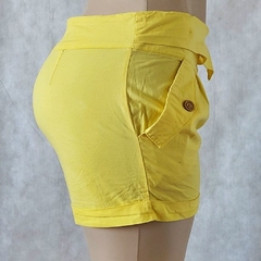 SHORTS AMARELO - D&K