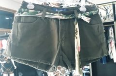 Shorts verde militar com cinto- VIBER - NUMERAÇÕES 34, 36