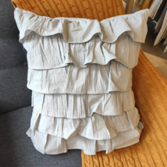 ALMOHADON VOLADOS CHIC