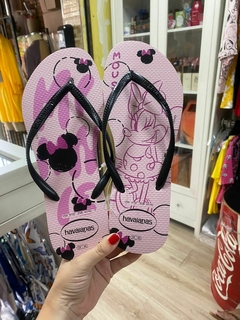 chinelo Minie