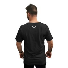 Camiseta Cellos Iron Knuckle Premium - comprar online