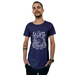 Camiseta Longline Ukkan No Saints - QESTILOS - Todos os estilos em um só lugar