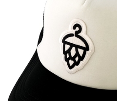 Gorra Trucker Negra y Blanca - Look And Beer - comprar online