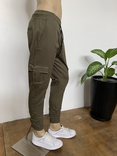 Jogger Cargo Verde Militar - comprar online