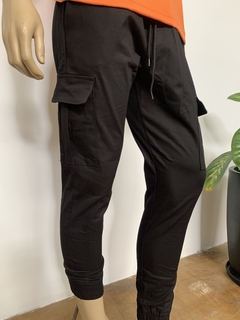 Jogger Cargo Negro - comprar online