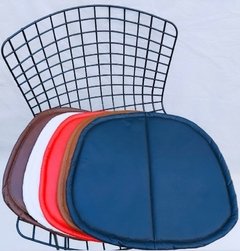 Almohadón ecocuero para silla o banqueta Bertoia DKR